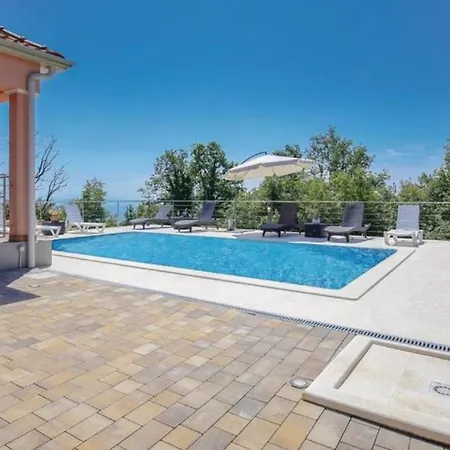 Villa Happiness Pool&wellness By Guide Ičići